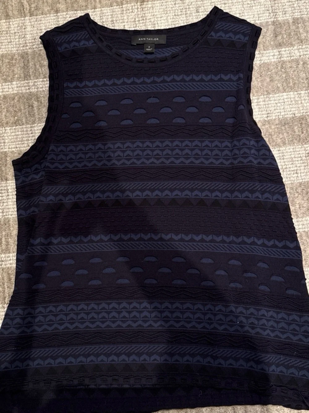 Ann Taylor Navy Patterned Sleeveless Knit Shell